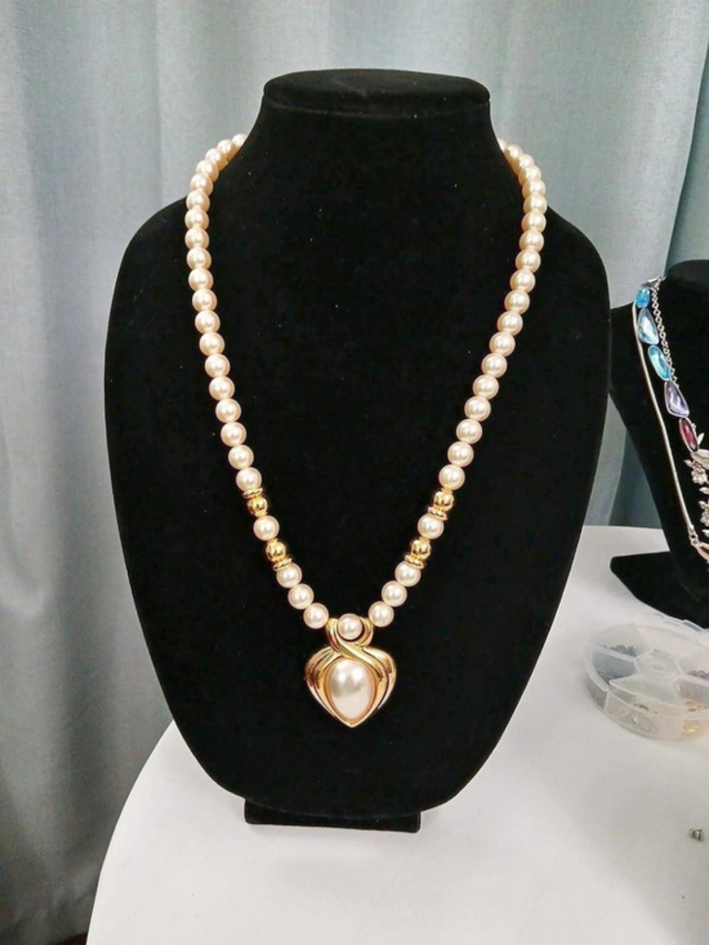 Napier Vintage Monet Faux Pearl Teardrop Pendant Necklace Vintage Faux Pearl